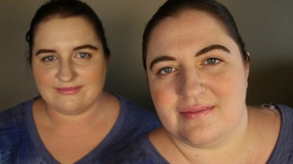 Jennifer, de Texas, de 33 años, y Amber, de 23 años, de Carolina del Norte, se reunieron cinco minutos después de registrarse en el sitio web de Twin Strangers (Gemelos Extraños), que ayuda a las personas a encontrar su contraparte de todo el mundo